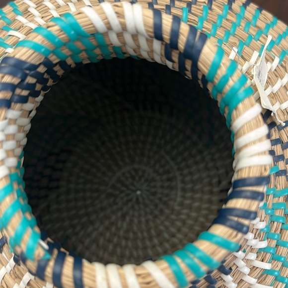 anthropologie base - Picture 2 of 4